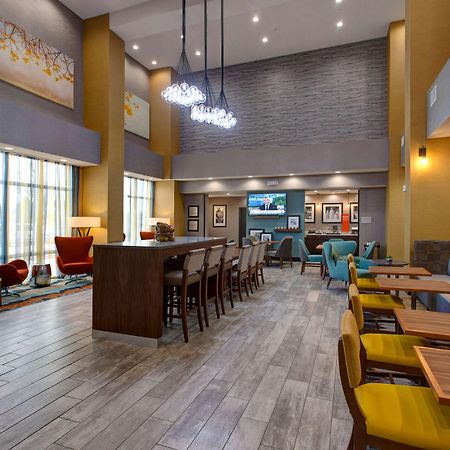 Hampton Inn & Suites-Wichita/Airport, Ks Bagian luar foto