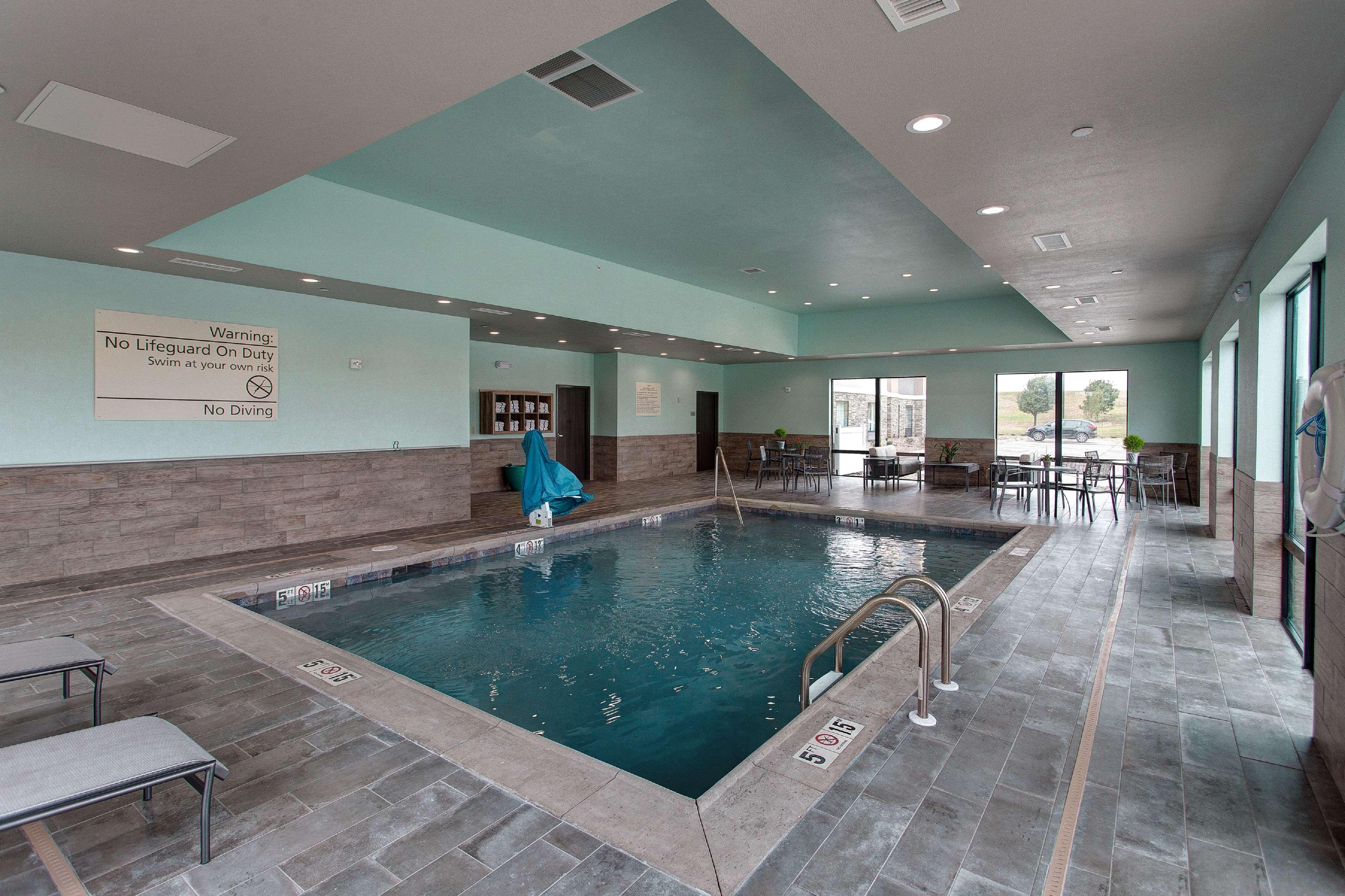 Hampton Inn & Suites-Wichita/Airport, Ks Bagian luar foto