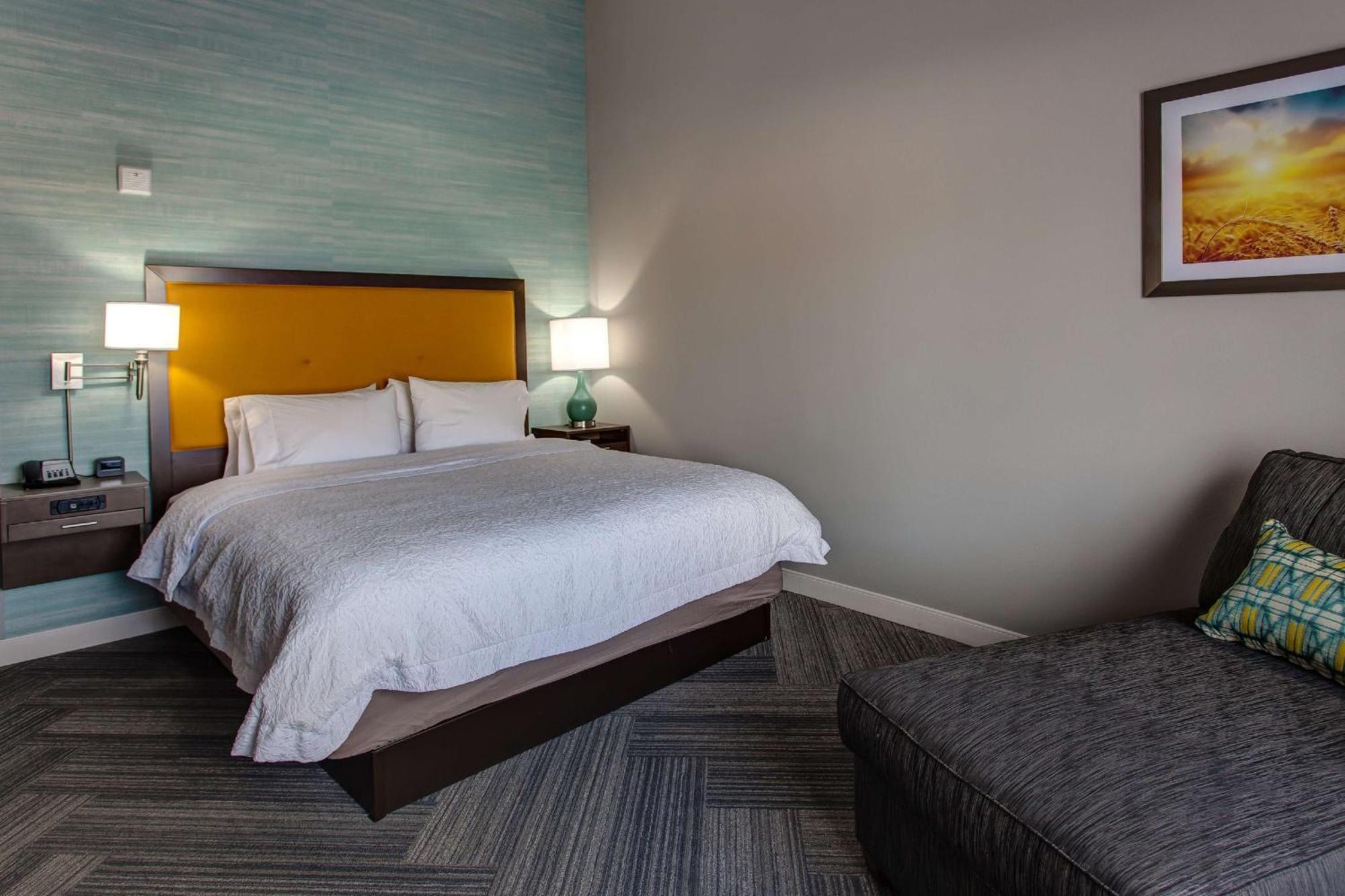 Hampton Inn & Suites-Wichita/Airport, Ks Bagian luar foto